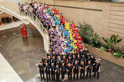说明:F:\公司\3新闻报告\2019年365足球平台官网入口首次荣获2019华为中国区老员工ICT大赛企业网络赛道第一名\IMG_0130.JPG